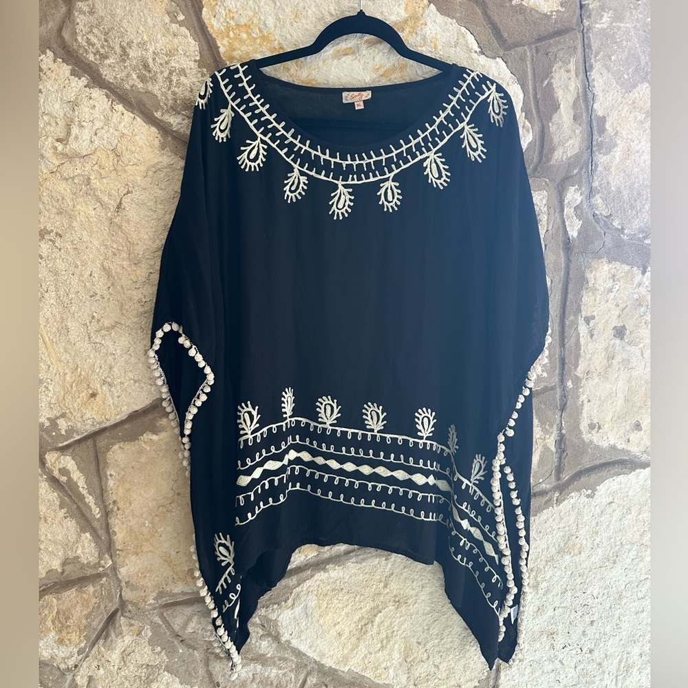 Scully embroidered tassel poms Flowy oversized poncho blouse size XL